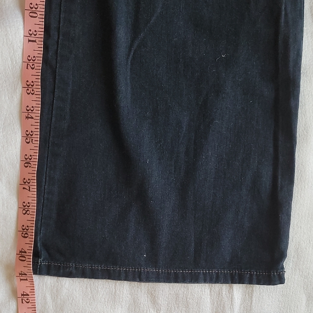 Women's Black Wide-Leg Jeans - Picture 2 of 11
